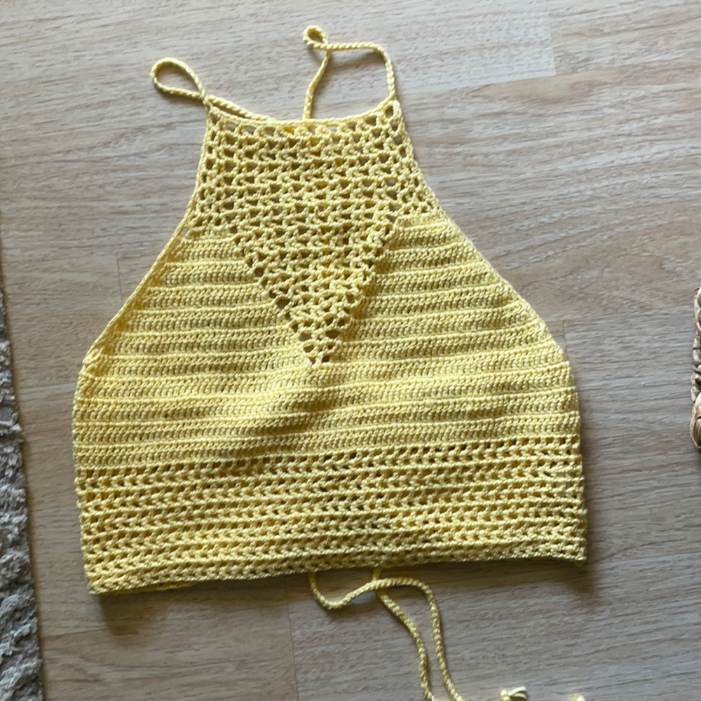 Knit yellow high neck halter/crop top